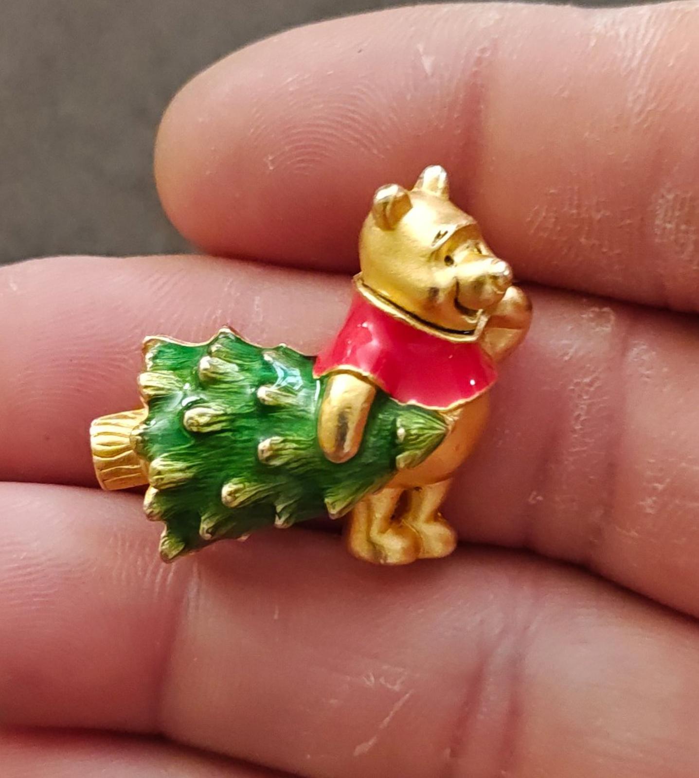 1980s Disney Winnie The Pooh Carrying a Christmas Tree Gold Tone Enamel Brooch