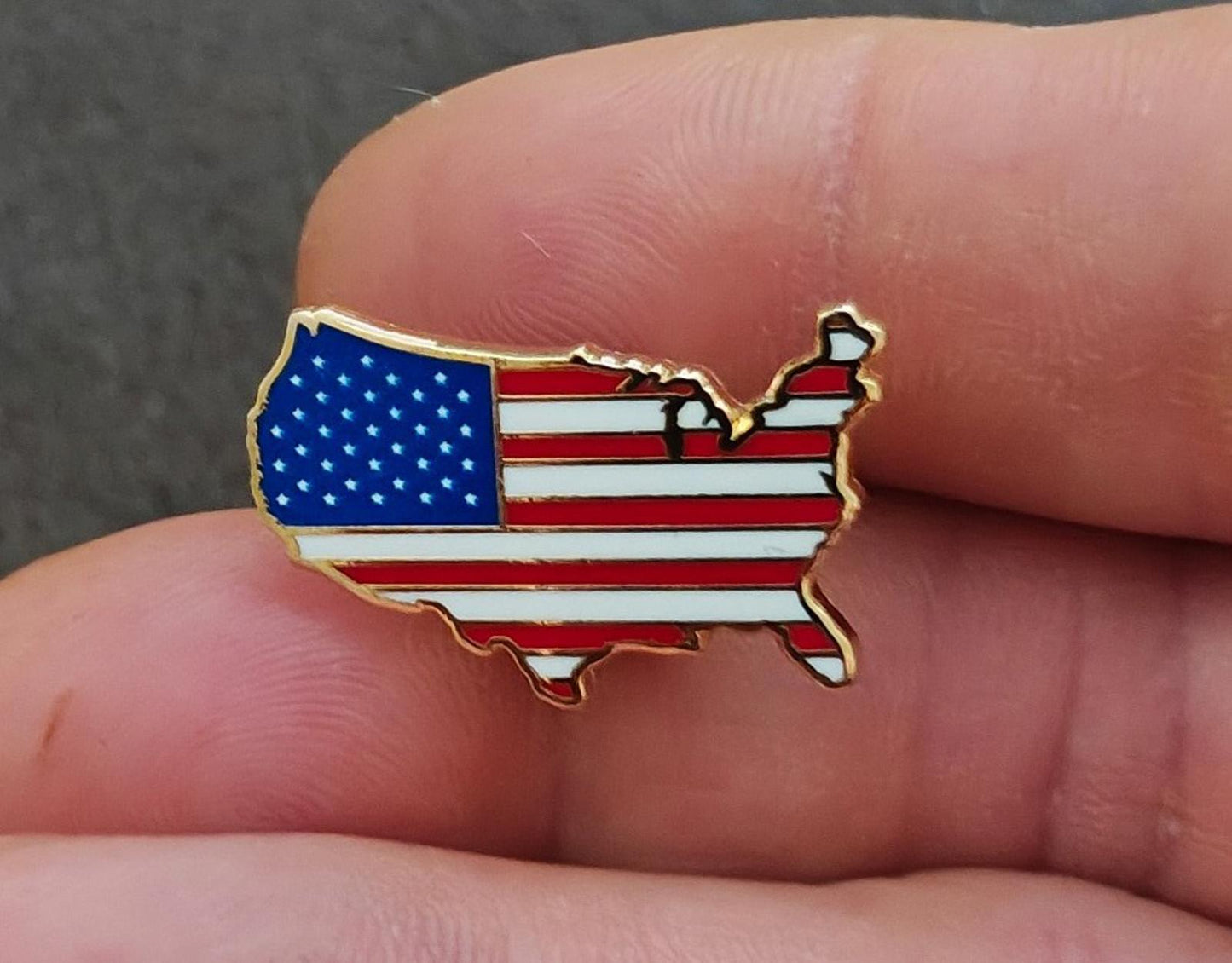 1980s United States Map Flag Gold Tone Enamel Pin
