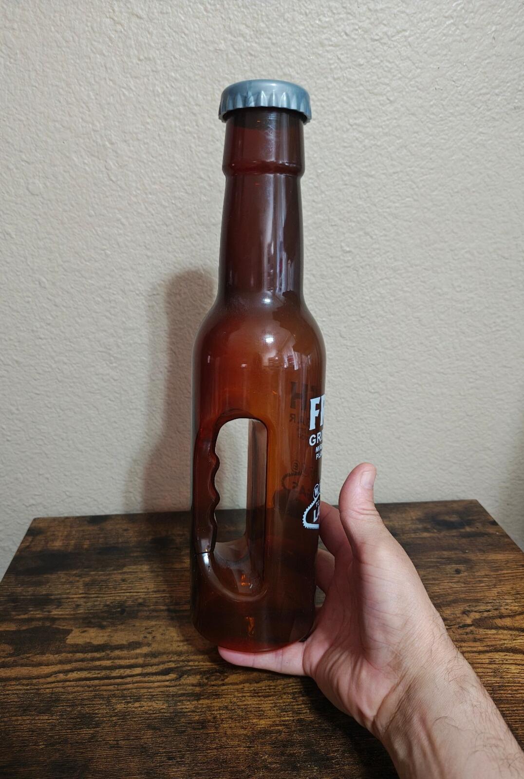 2004 Fresh Grill & Bar Restaurant Planet Hollywood Las Vegas Plastic Cup Bottle