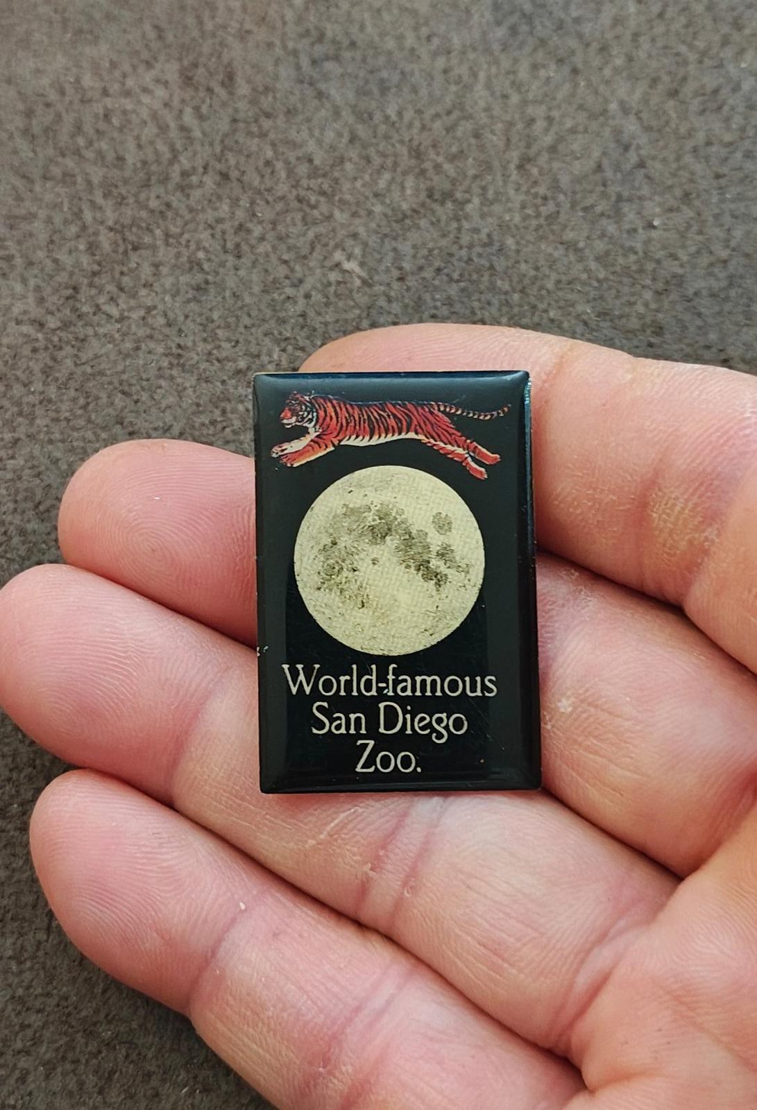 1980s Vintage San Diego Zoo Gold Tone Pin