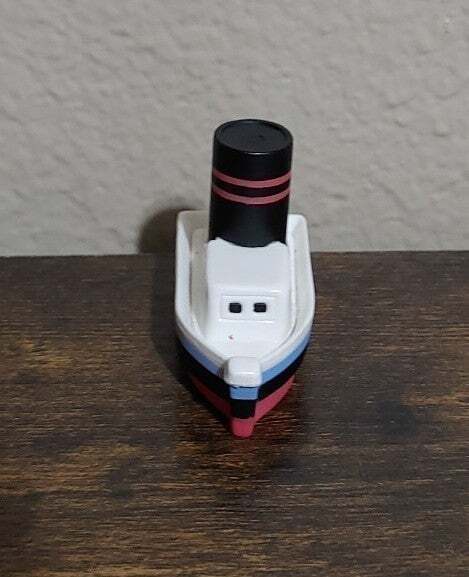 2002 Misfit Toy Tug Boat PVC Figure