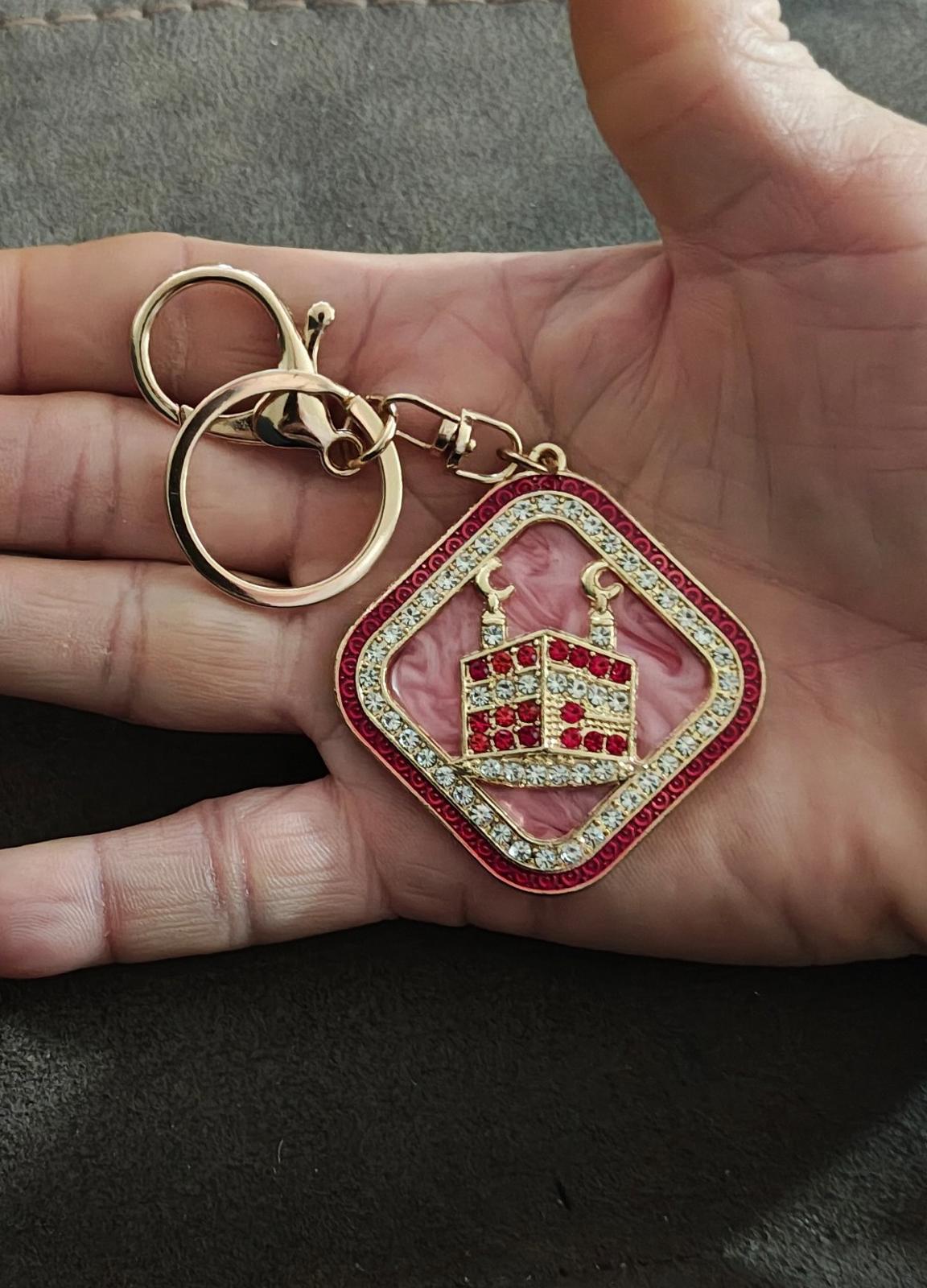 Kaaba in Mecca Clear And Red Rhinestones Gold Tone Keychain