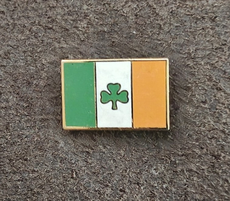 1990s Irish Flag Shamrock Gold Tone Enamel Pin.
