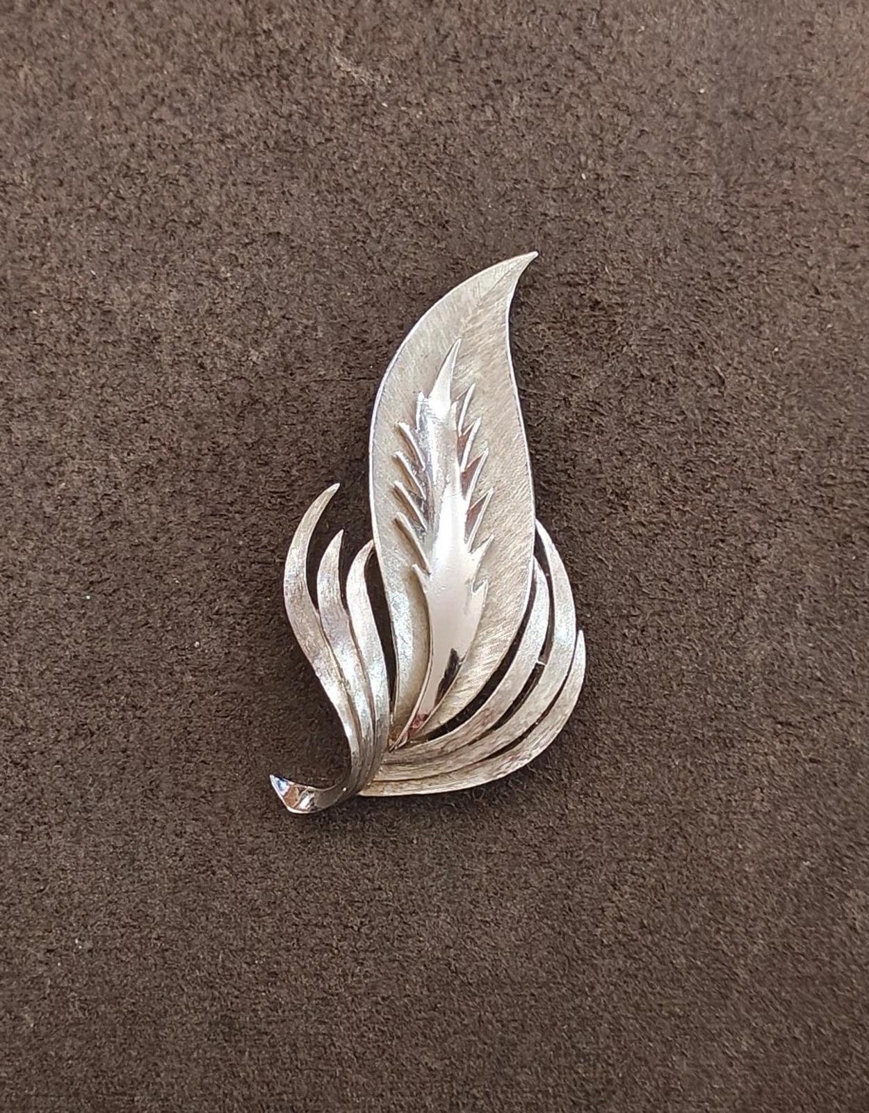 1950s/60s Silver Tone Crown Trifari Stylized Leaf Brooch