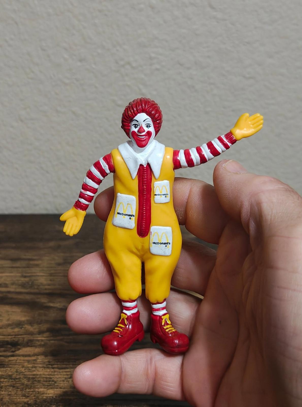 1995 Bendable (Bendy) Ronald McDonald Happy Meal PVC Figure.
