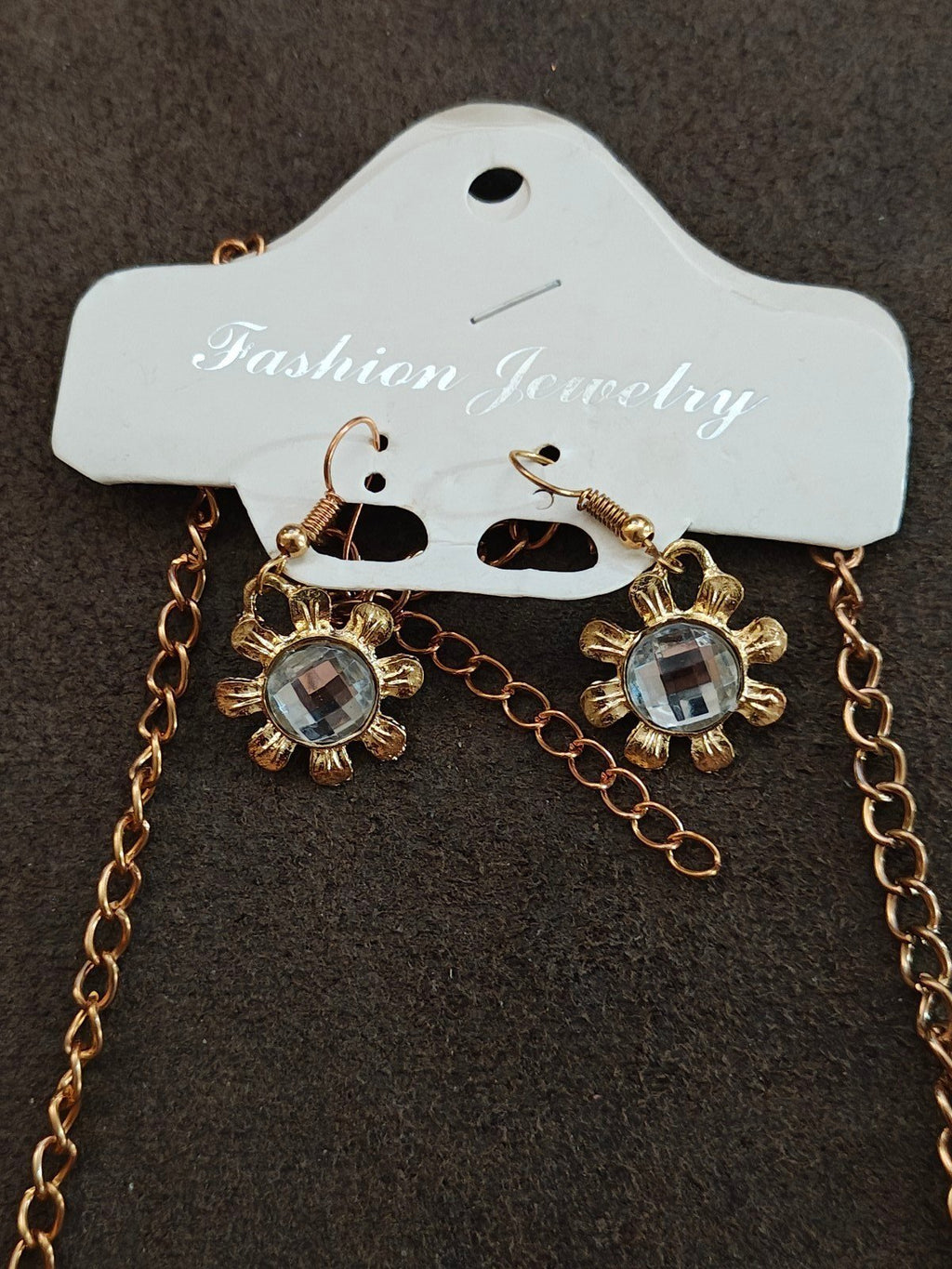 Vintage Style Floral Bib Statement Necklace & Matching Dangle Earrings Set.
