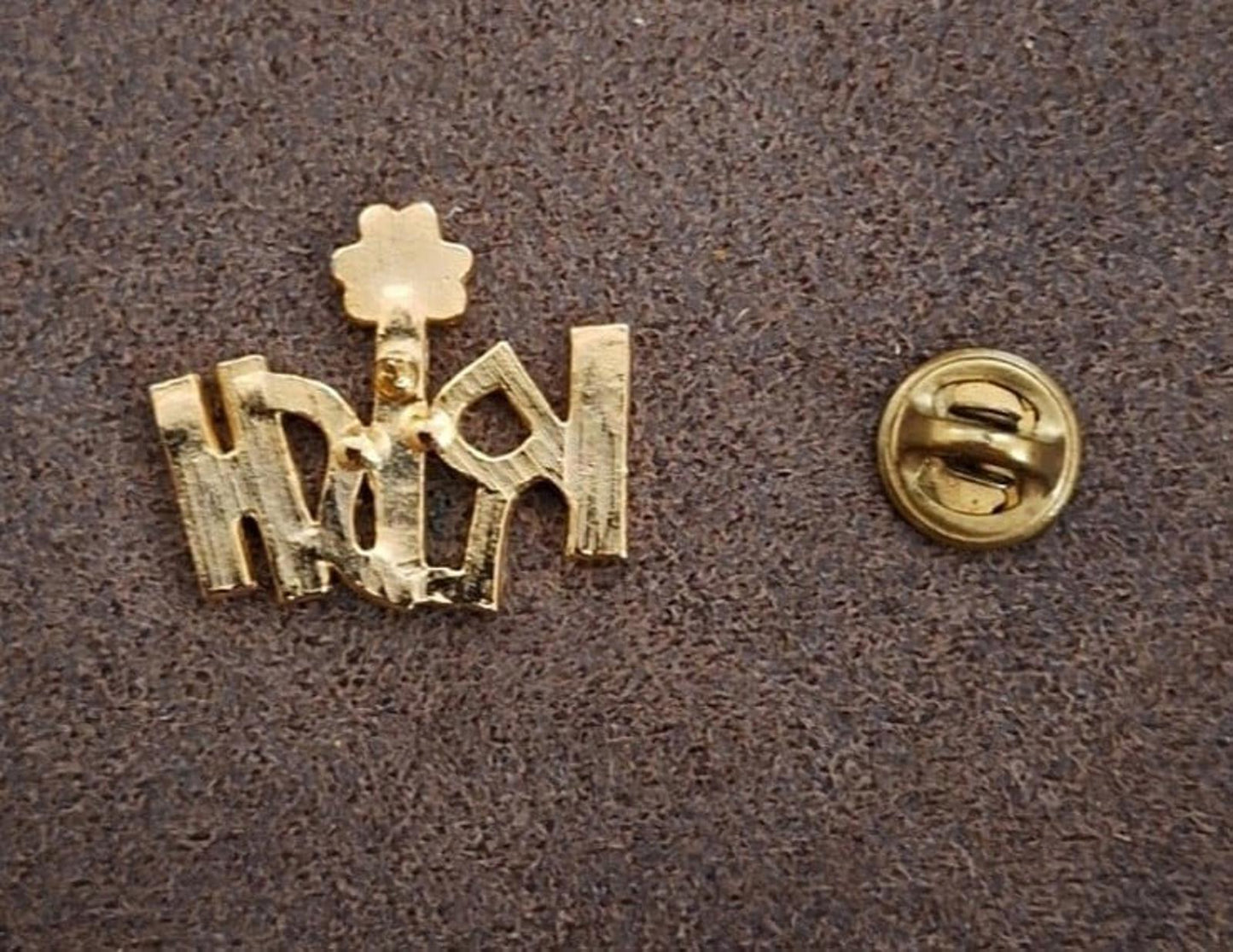 Cool Vintage Gold Tone "Irish" Shamrock/Clover Enamel Pin.