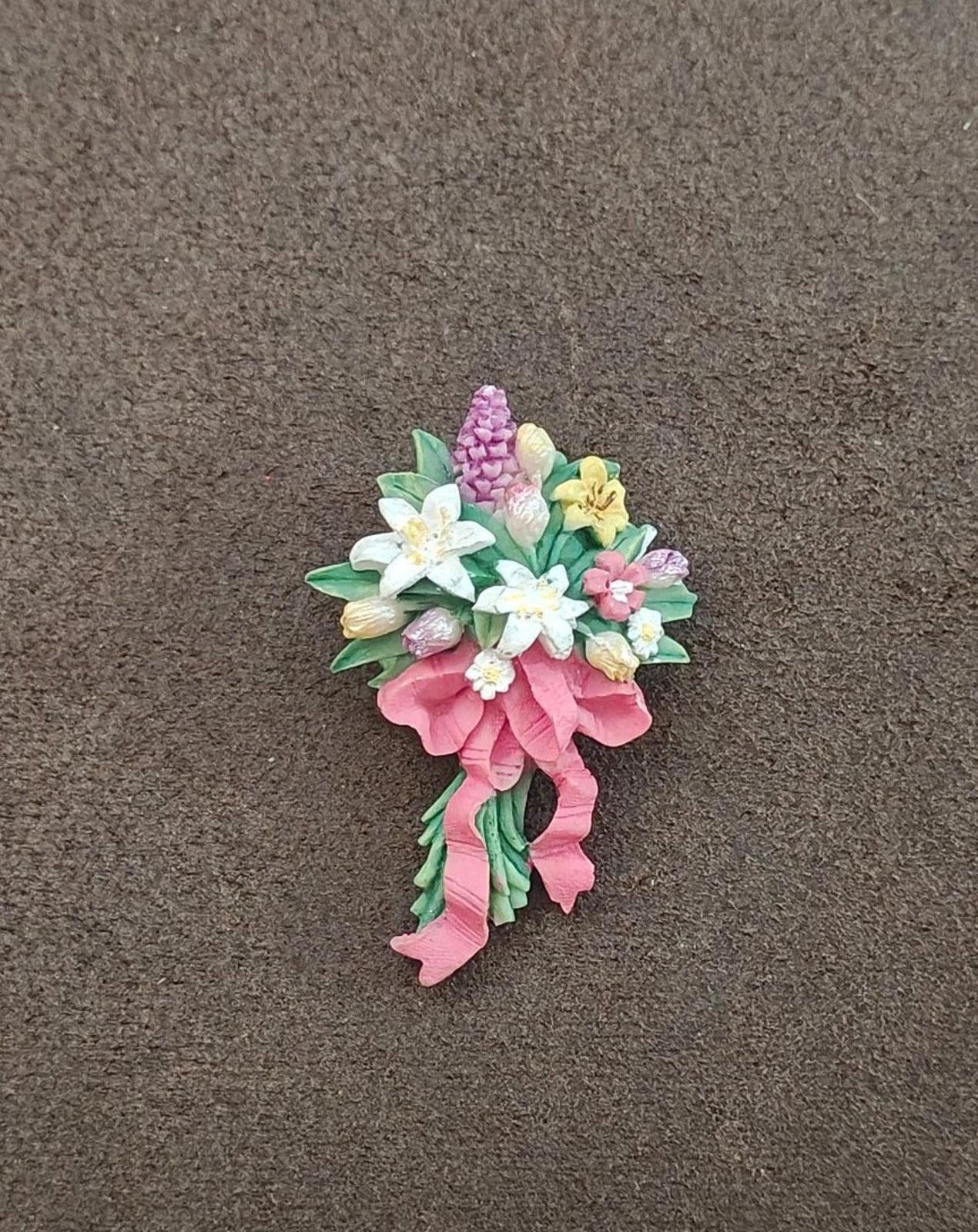 1980s Flower Bouquet Resin Brooch  Featuring Colorful Flowers & a Pink Ribbon