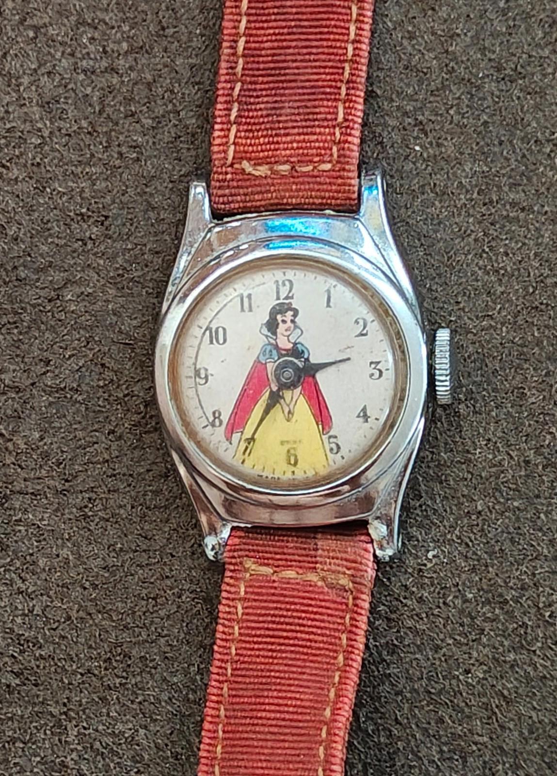 1950s Rare US Time Walt Disney Snow White Mechanical Hand Winding Ladies Watch