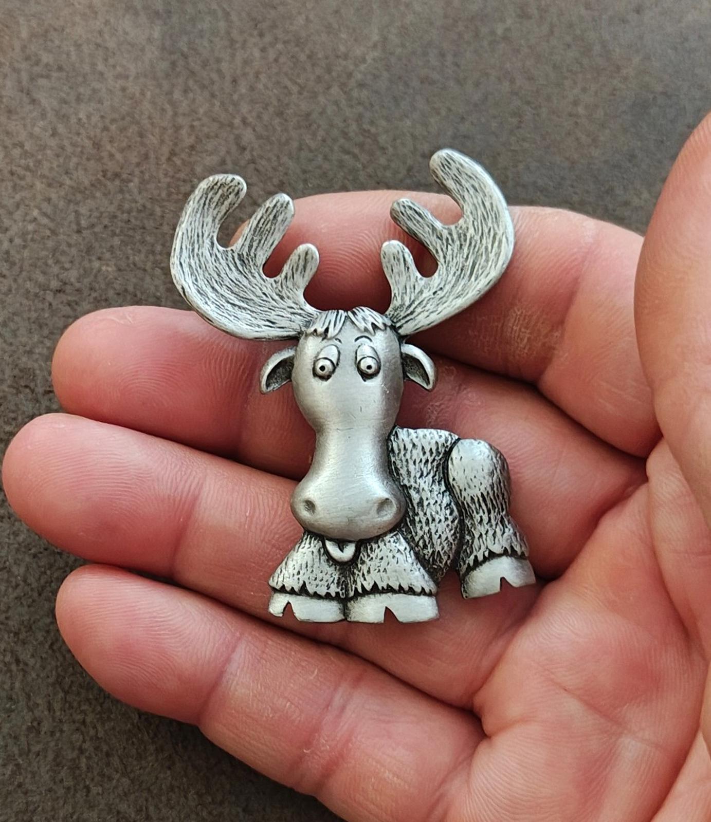 1980s Signed JJ (Jonette Jewelry) Pewter Moose Brooch