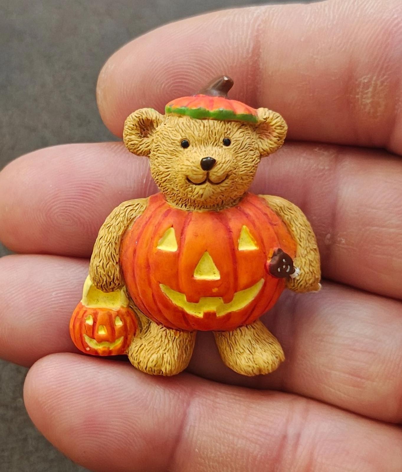 1990s Teddy Bear Dressed In a Jack-o'-Lantern Costume Brooch