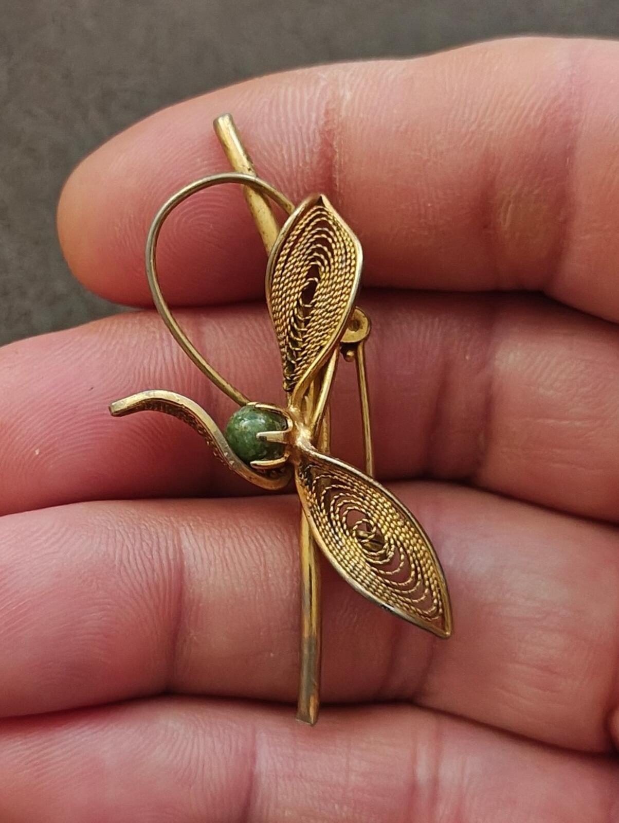 50s Gold Tone Cannetille Filigree Botanical Brooch With Small Green Small Stone