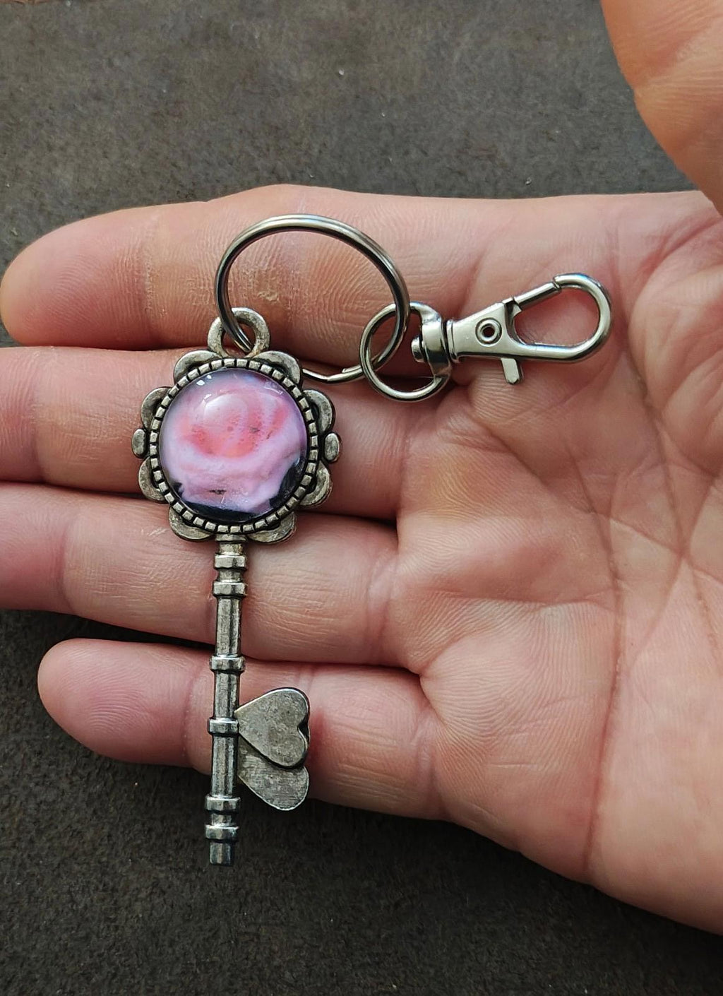 Vintage Style Skeleton Key Keychain With a Pink and White Rose Cabochon Pendant