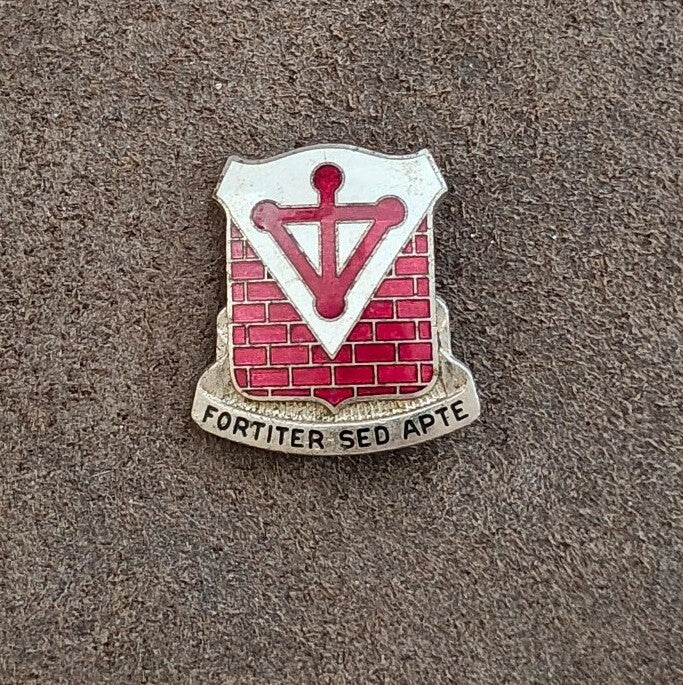 1930s/40s WWII US ARMY 820th Engineer Battalion Silver Tone Pin