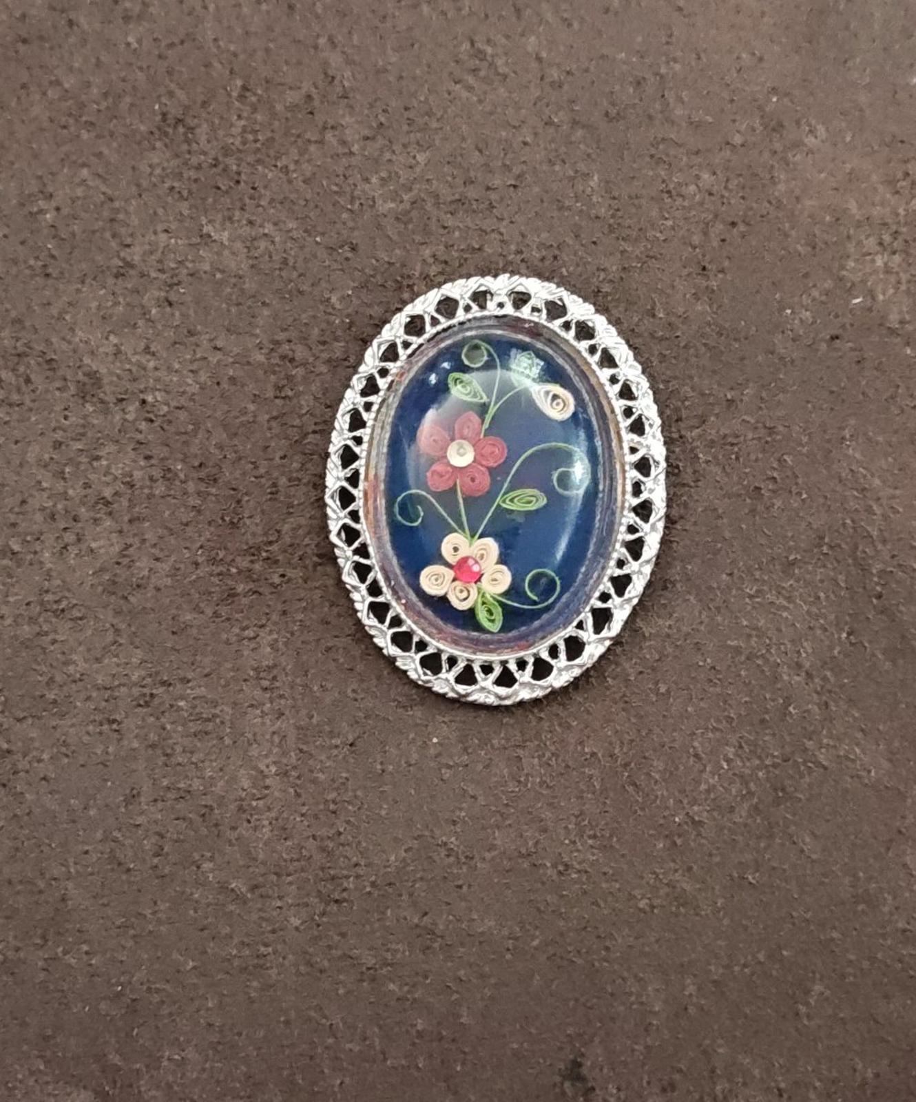 Vintage Style Quilled or Paper Scrolled Flowers Silver Tone Brooch Pendant