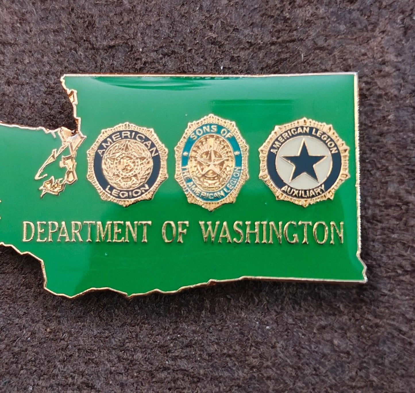 1990s American State Of Washington Gold Tone Green Enamel Pin