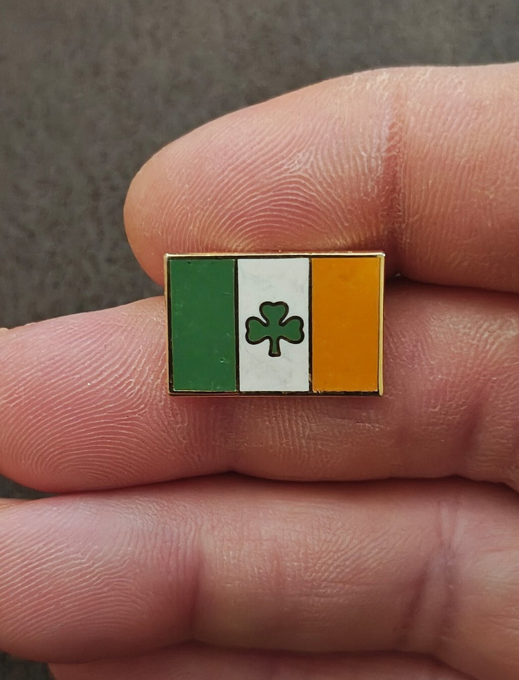 1990s Irish Flag Shamrock Gold Tone Enamel Pin.