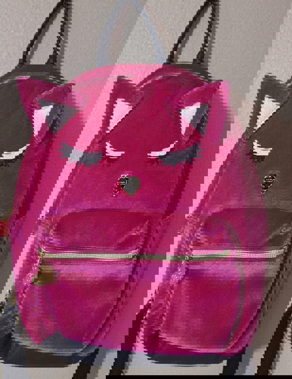 Adorable Betsey Johnson Hot Pink Velvet Cat Backpack Shoulder Bag Purse Design.