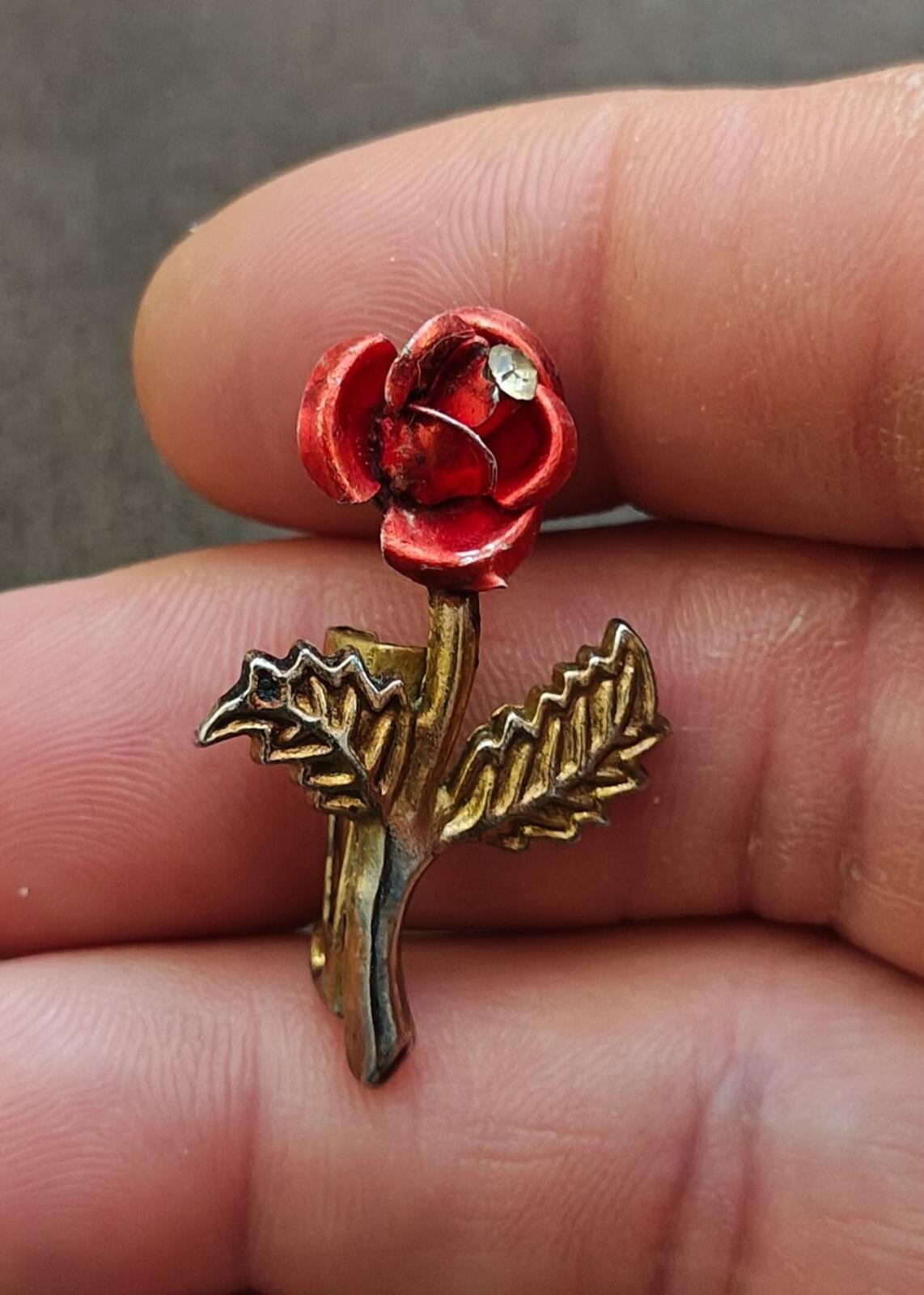 1960s Red Enamel Rose With a Clear Rhinestone In Center Gold Tone Brooch