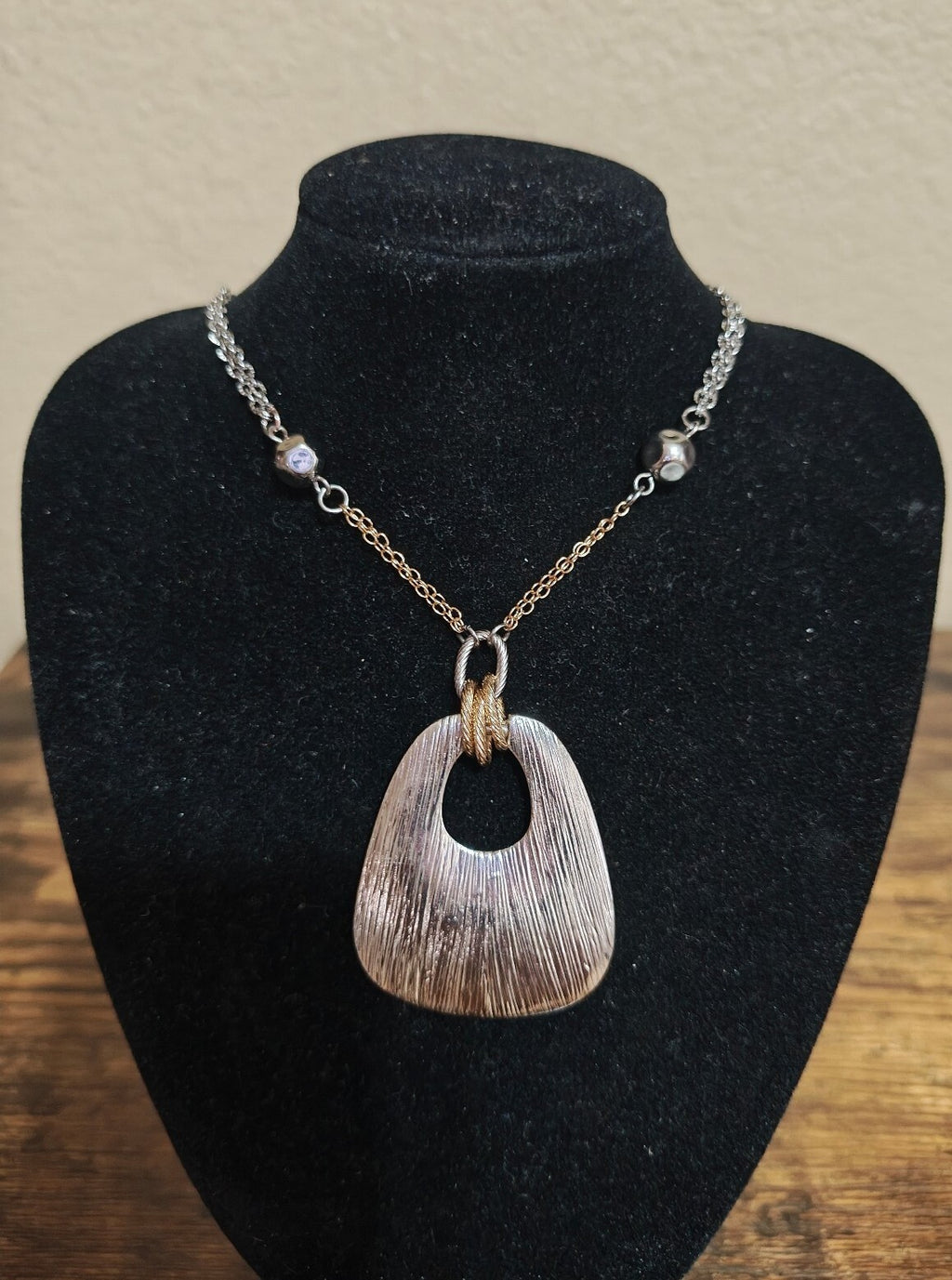 1980s Two Tone Statement Pendant Necklace