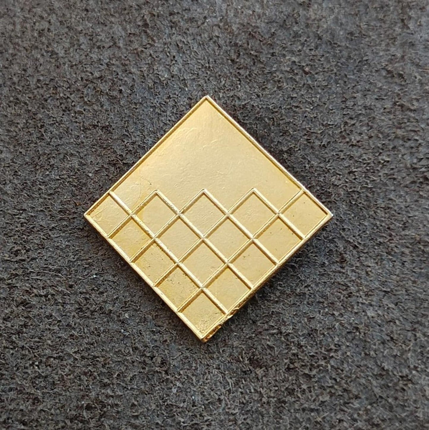 1980's Geometric Minimalist Gold Tone Pin