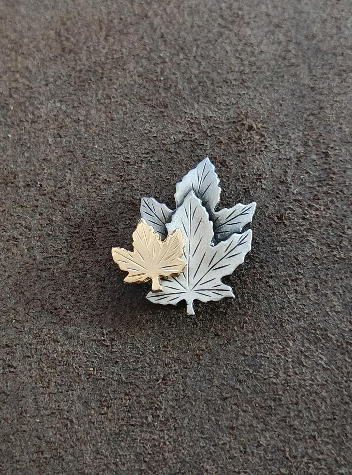 1950s/60s Signed Plume Canada Pewter and Gold Tone Maple Leaf Brooch Pin
