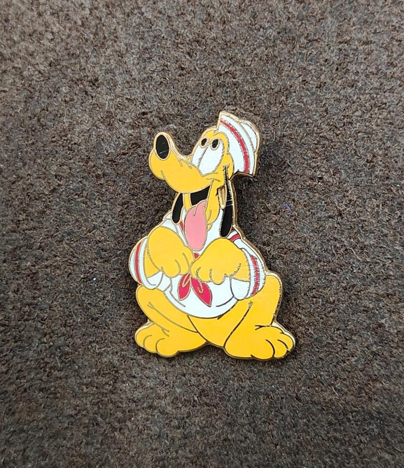 2001 Disney Cruise Line Pluto Gold Tone Enamel Pin