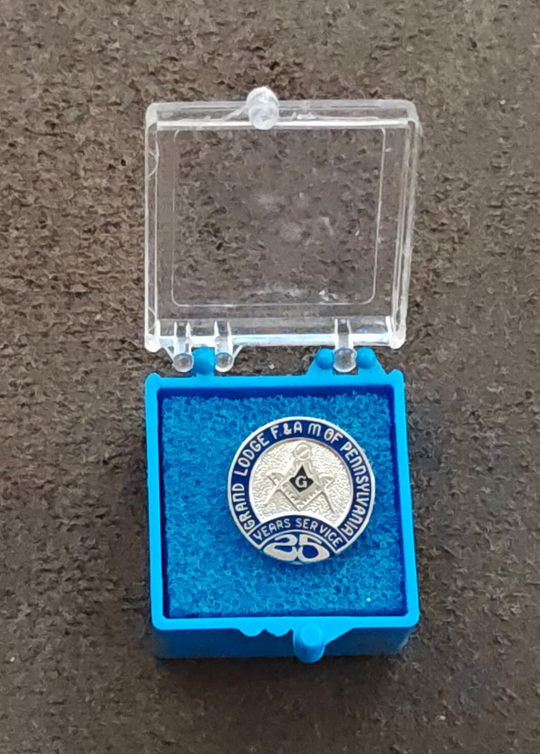 Masonic Grand Lodge (F&A.M) of Pennsylvania 25 Year Service Silver Tone Pin