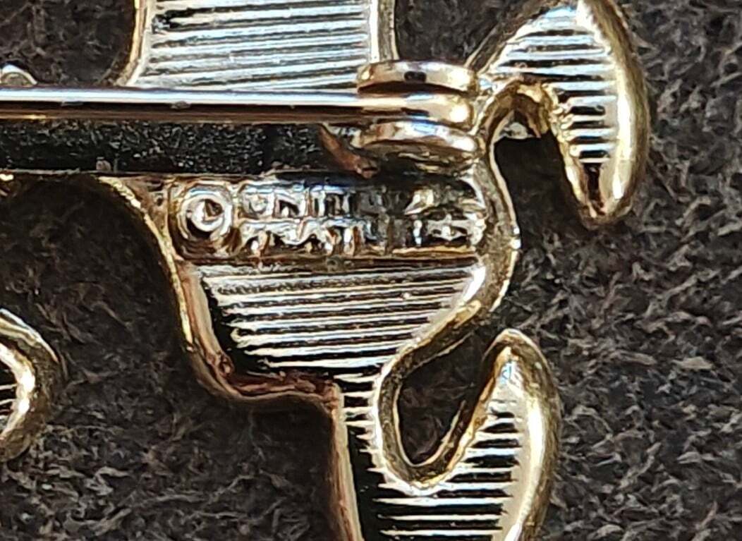 1970s Snoopy Gold Tone Enamel Pin
