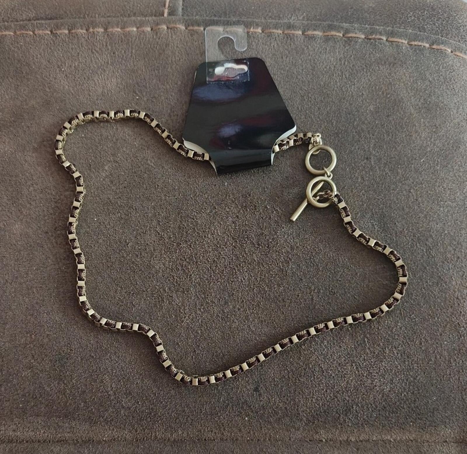 90s Cookie Lee Box Chain Necklace Featuring a Distinct Toggle Clasp Closure NWT