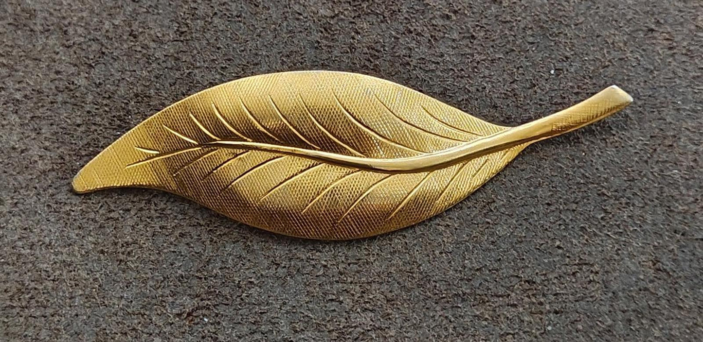 1960s Gold Tone Textured Leaf Brooch Pin