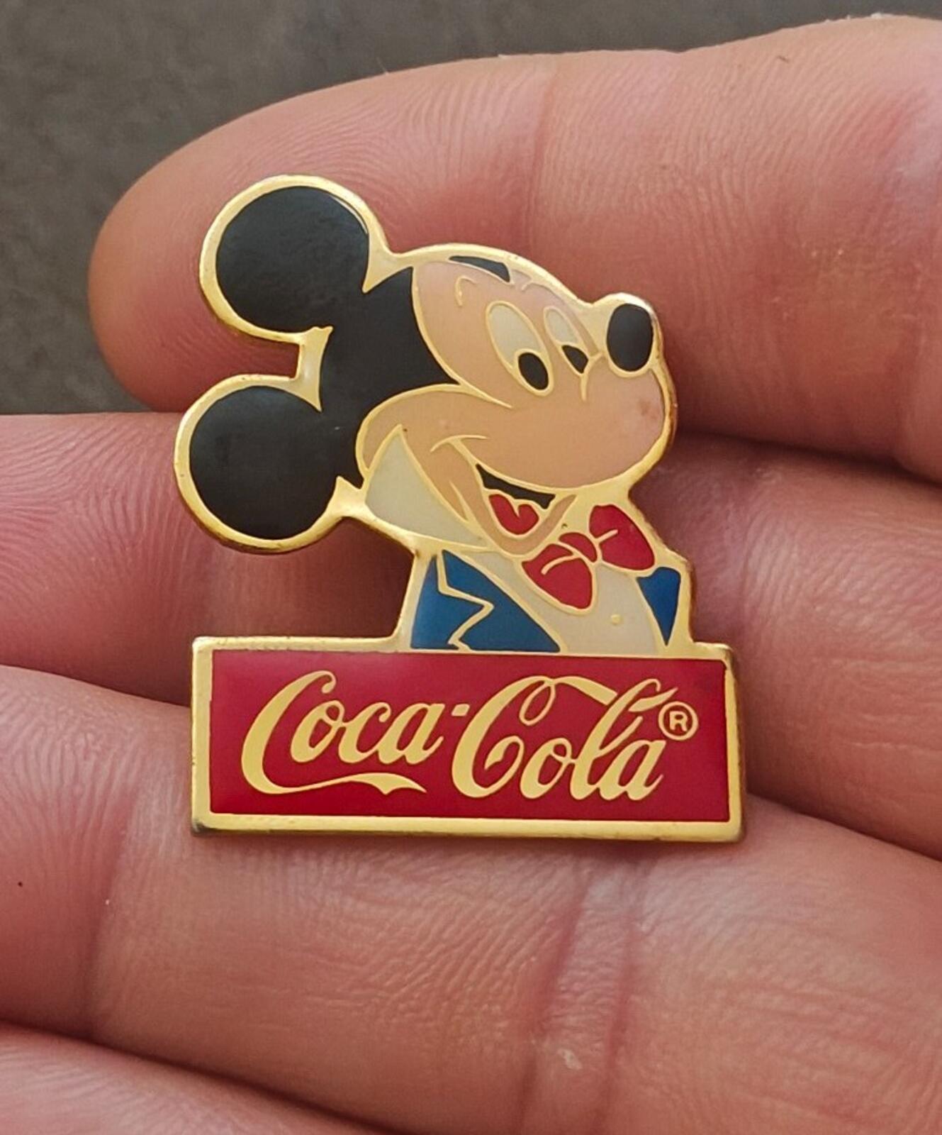 1986 Vintage Coca-Cola Mickey Mouse Limited Edition Gold Tone Enamel Pin
