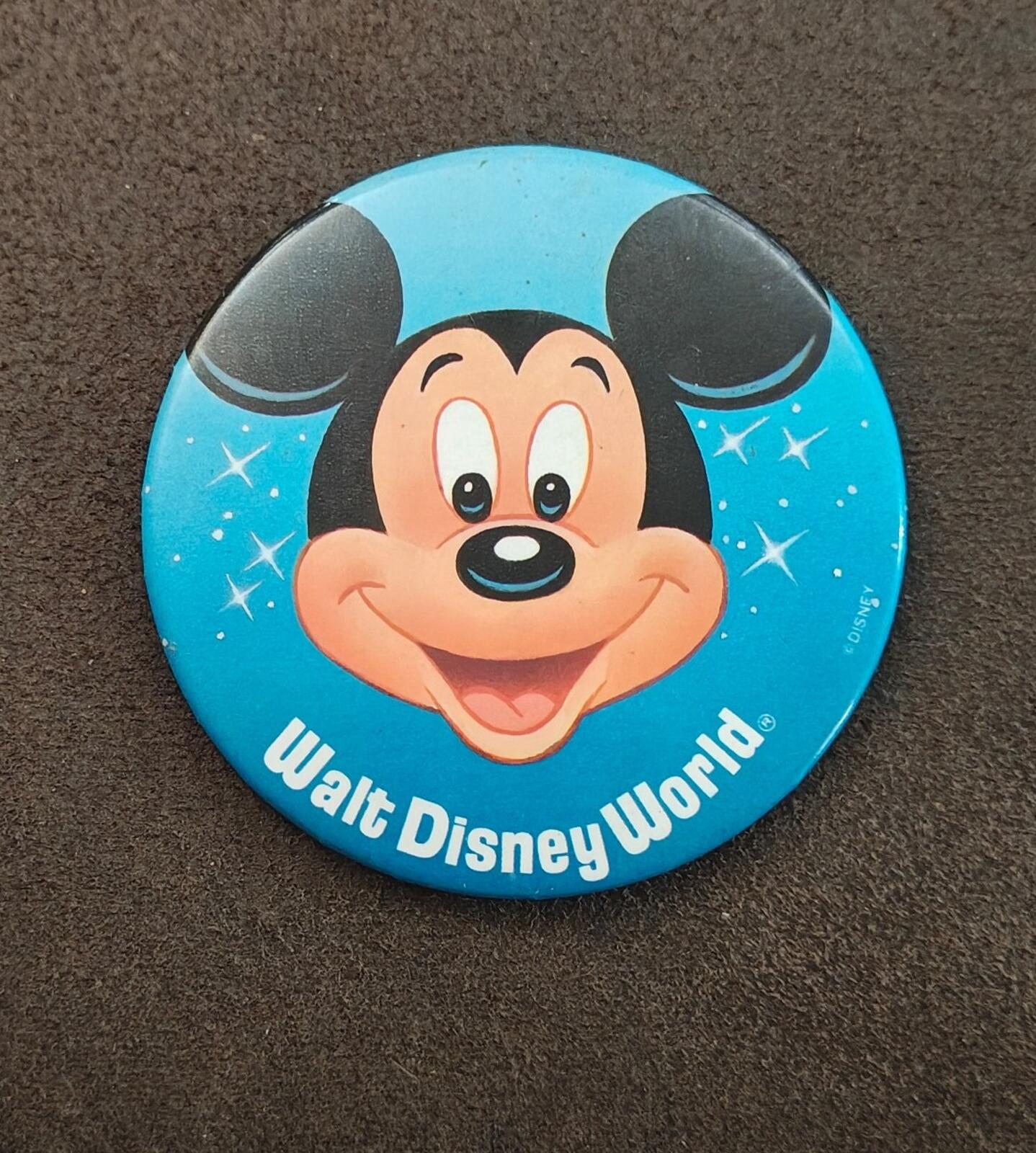1980s Walt Disney World Mickey Mouse Blue Pinback/Pinbutton