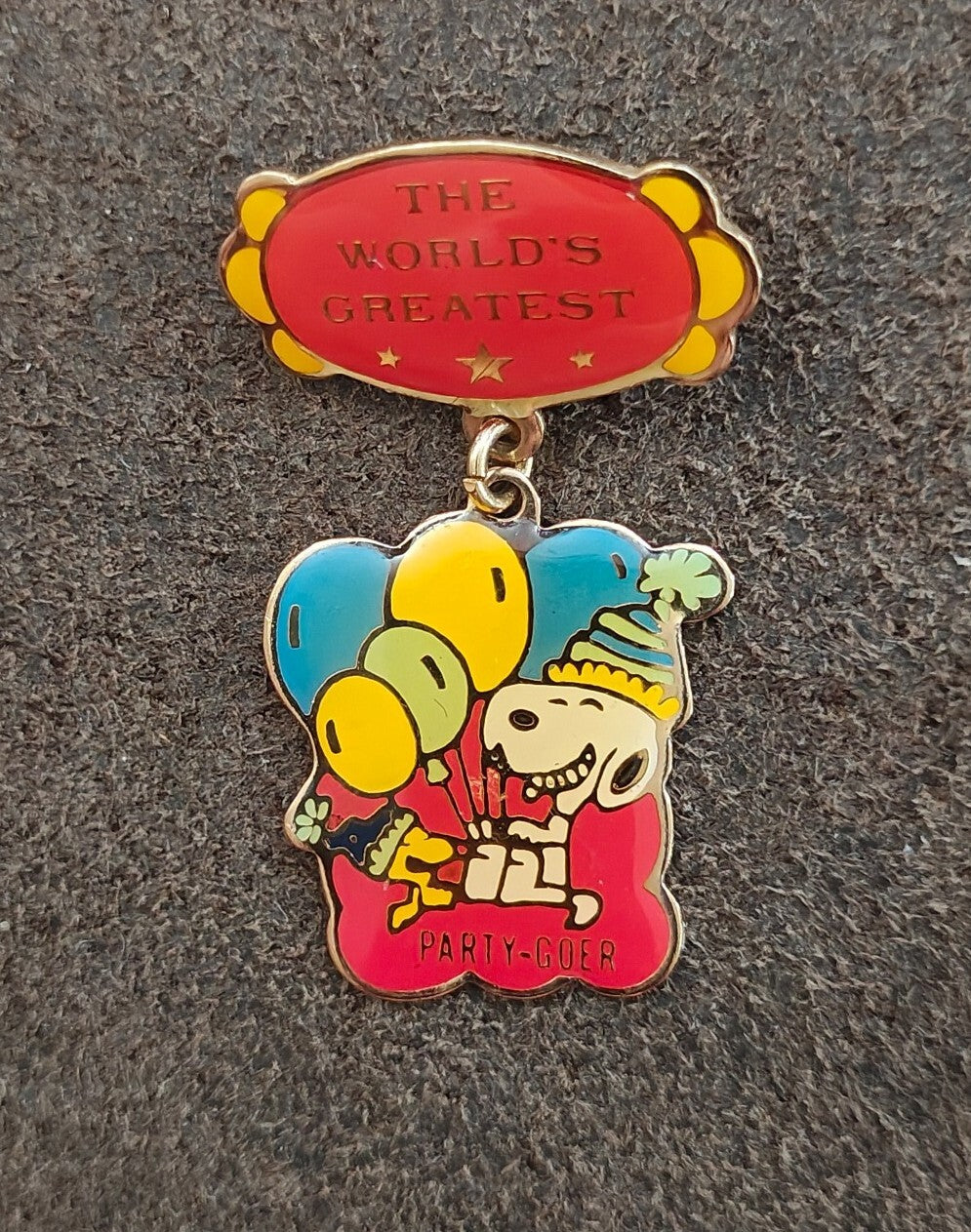 1970s/80s Peanuts Snoopy "World's Greatest Party-Goer" Award Dangle Pin
