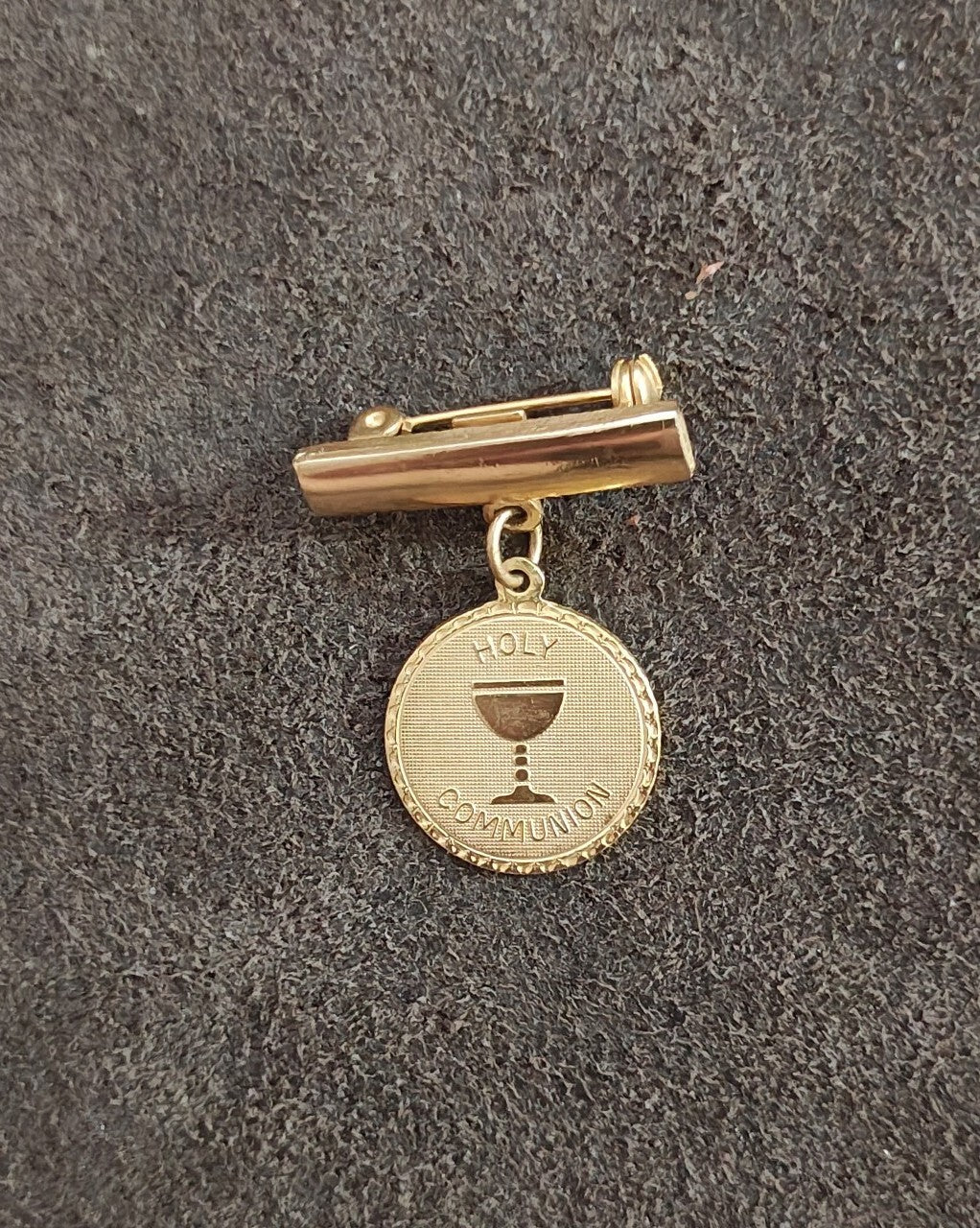 1960s/70s Gold Tone Catholic First Holy Communion Pin