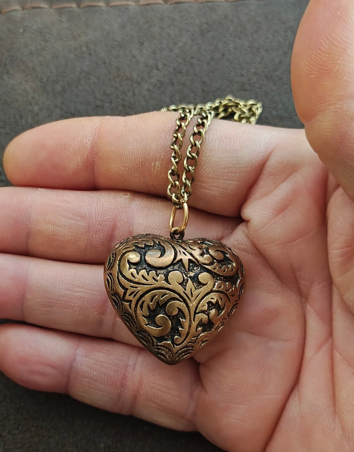 Vintage Style Ornate Puffy Heart Antique Brass Tone Pendant Necklace