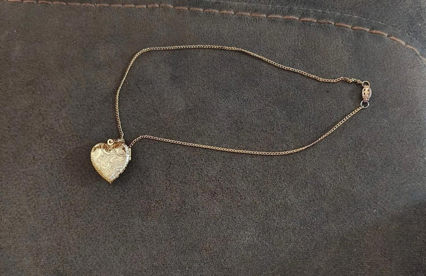 1980's Gold Tone Photo Heart Locket Necklace With Light Blue Rhinestone