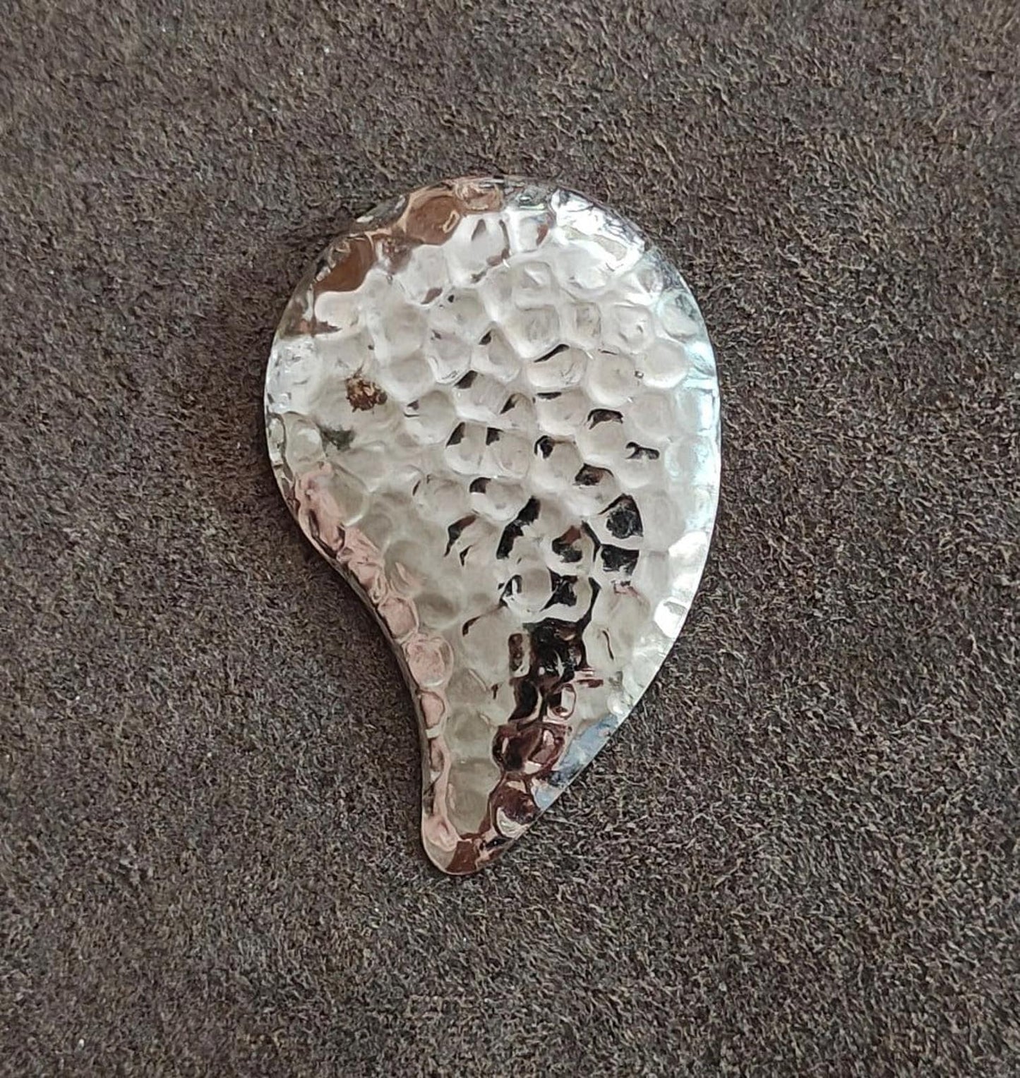 1980's Hammered Textured Silver Tone Scarf Clip