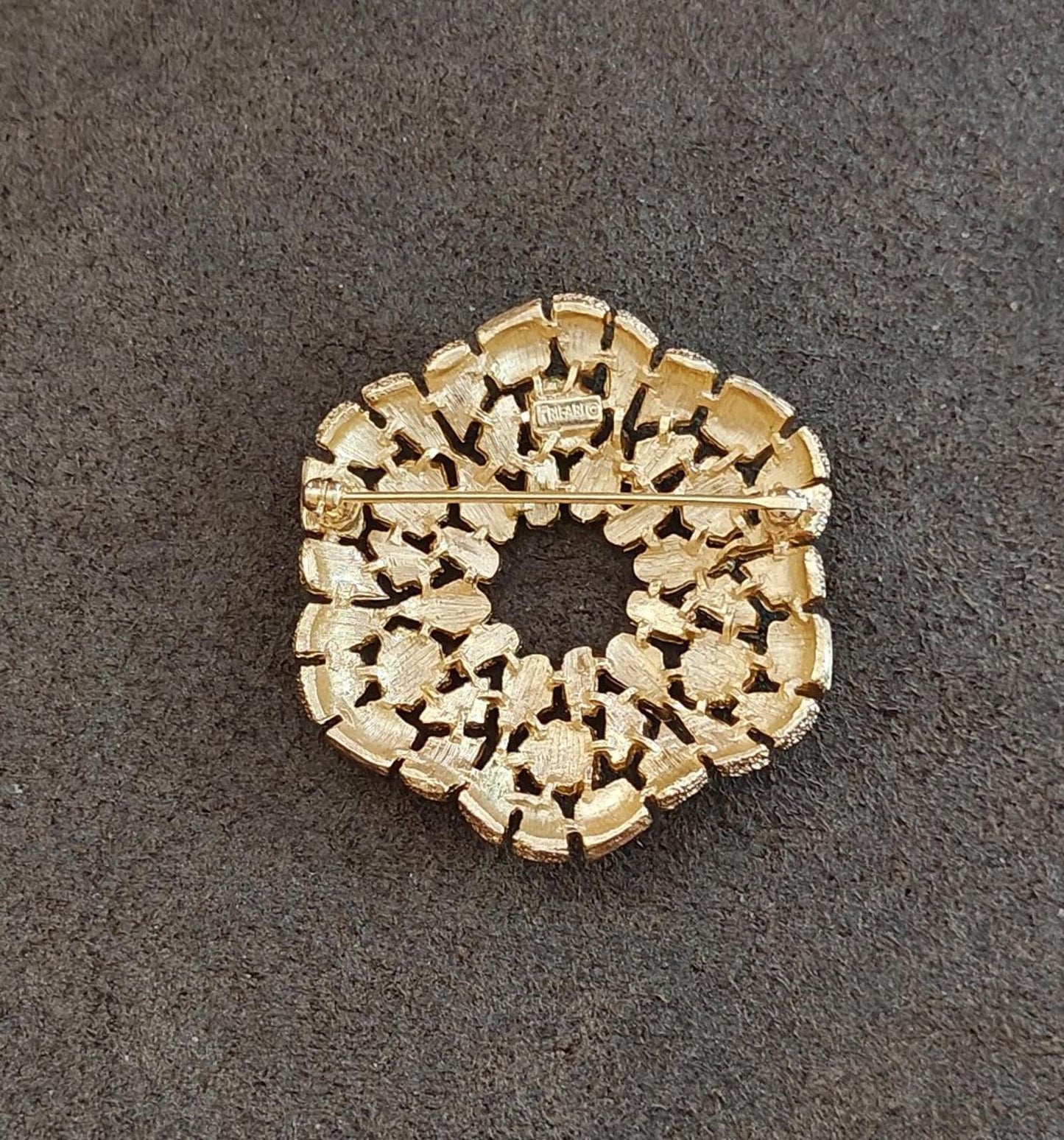 1960's Crown Trifari Cobblestone Wreath Gold Tone Textured Brooch