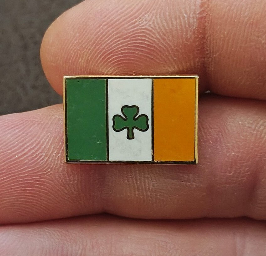 1990s Irish Flag Shamrock Gold Tone Enamel Pin.