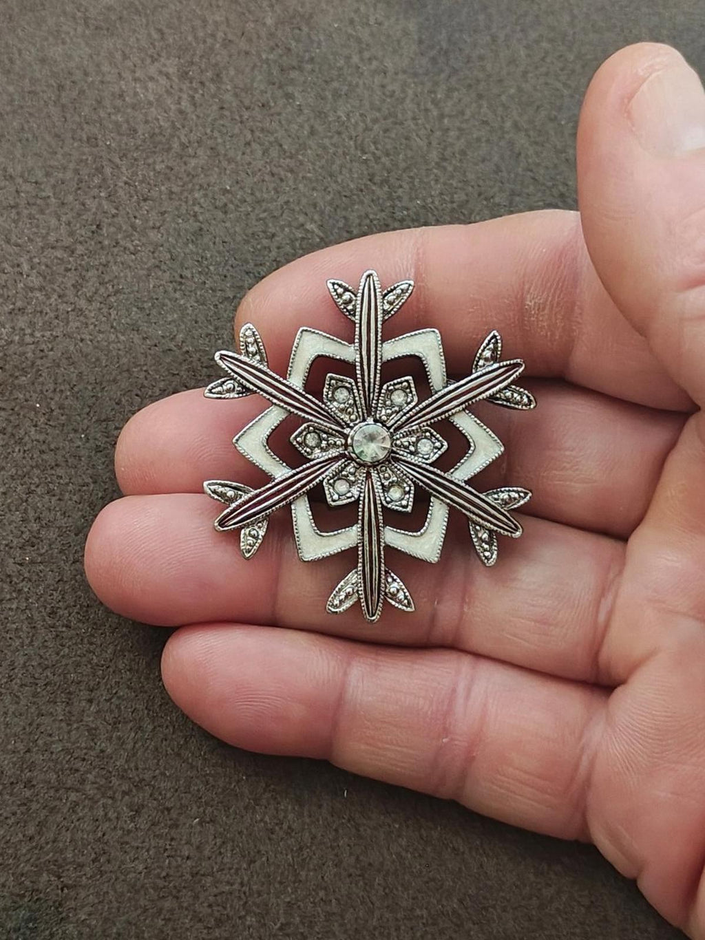 2000s Lia Sophia Silver Tone Snowflake With Iridescent Rhinestones Enamel Brooch