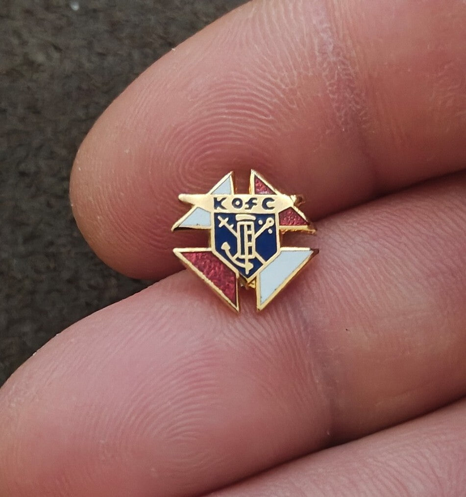 1980s Knights of Columbus On Official K of C Shield Emblem Gold Tone Enamel Pin