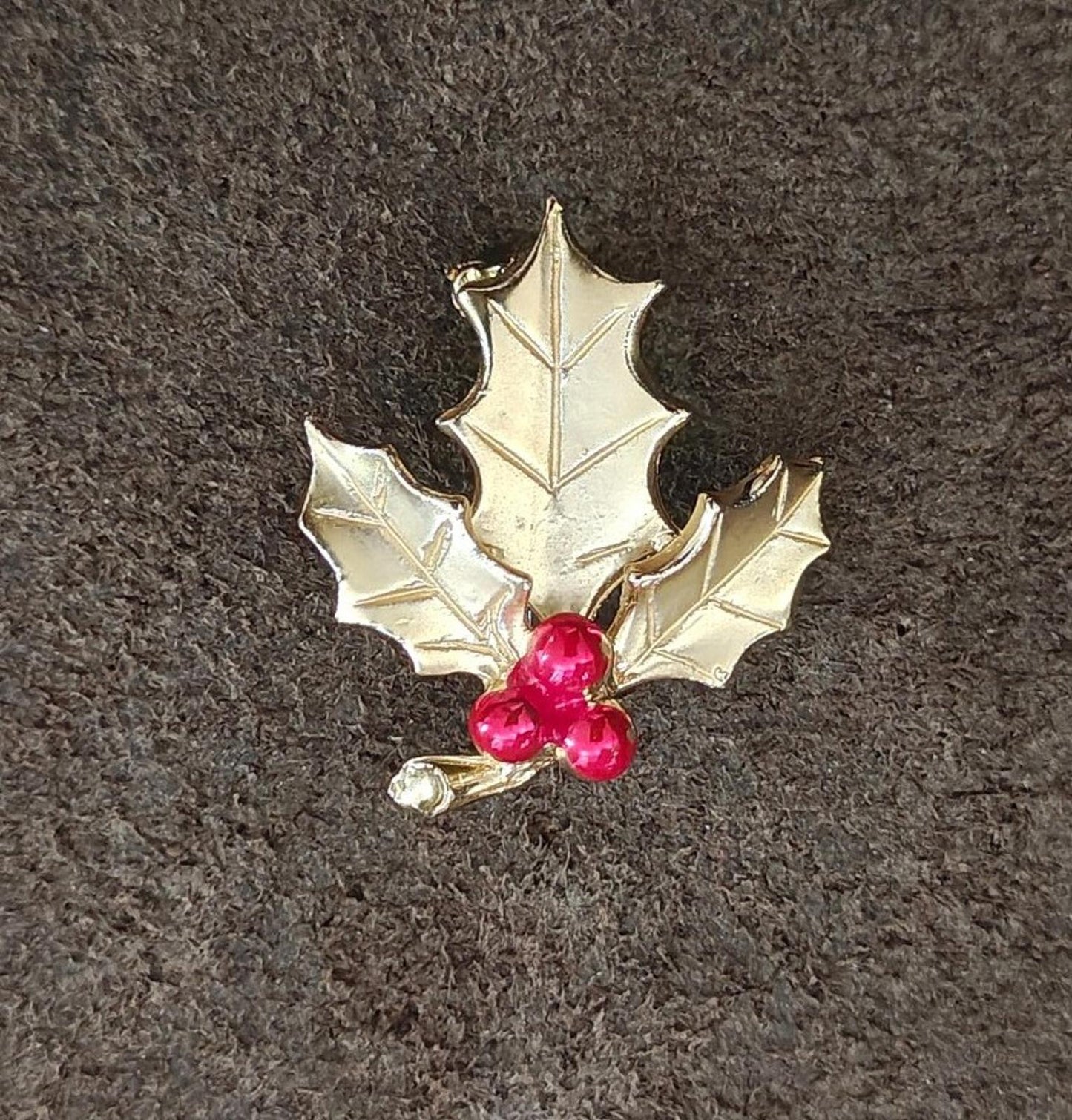 Vintage Style Holly Berry Gold Tone With Red Enamel Brooch