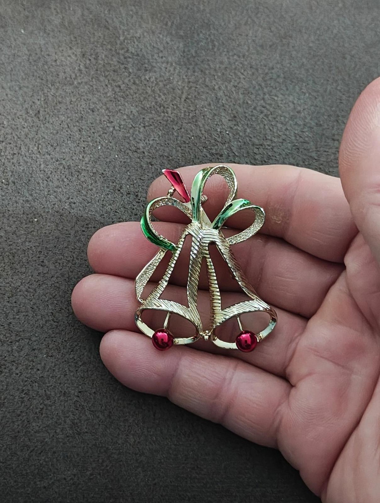 1960s Gerry's Christmas Bells Gold Tone Textured Brooch Pin