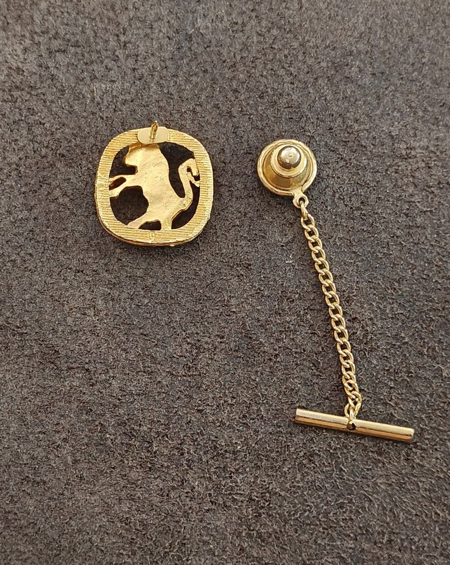 1960s/70s Gold Tone Taurus The Bull Zodiac Tie Tac/Lapel Pin
