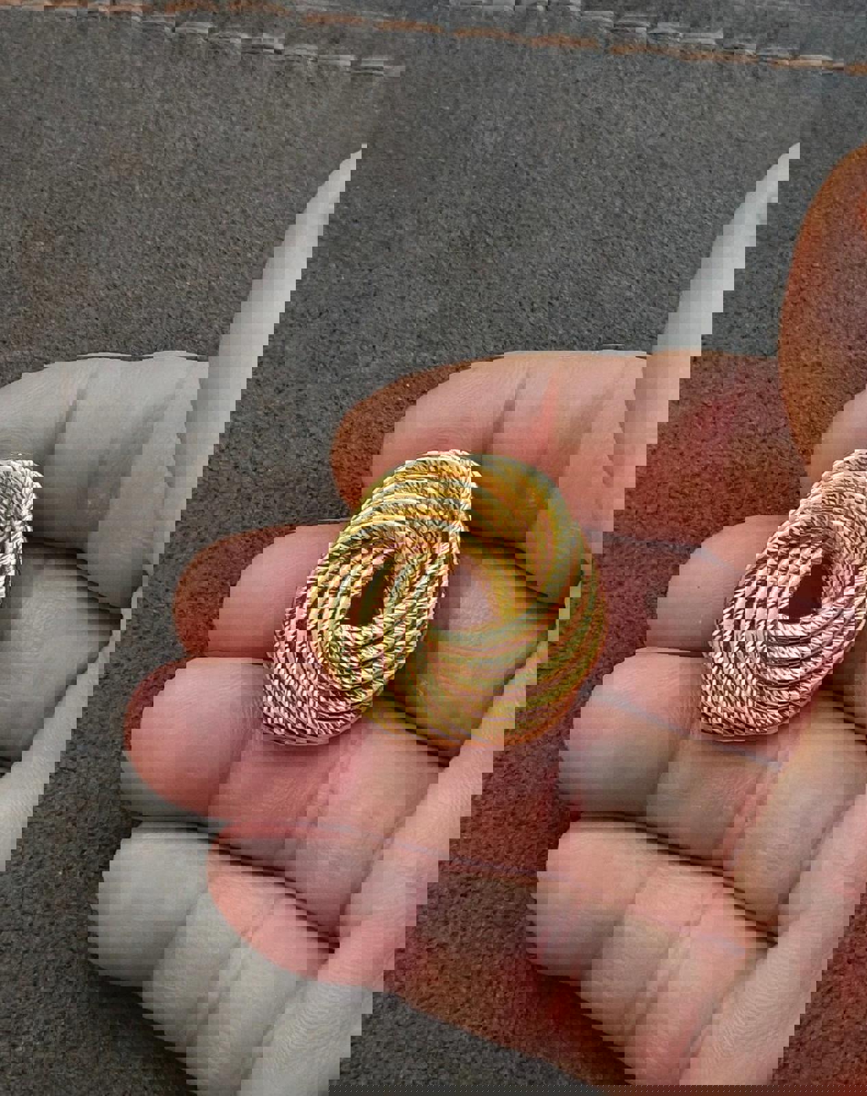 1970s Gold Tone one Modernist Style Rope Swirl Brooch Pin