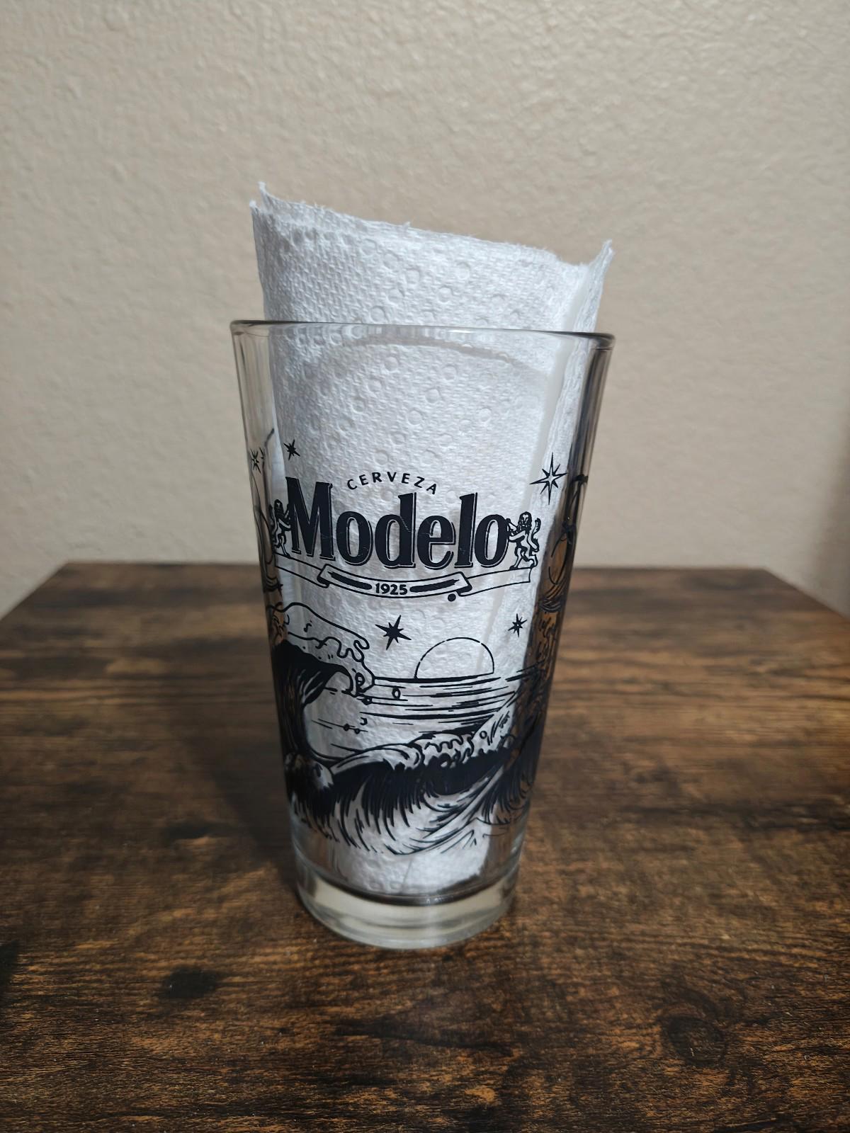 Modelo Especial Rare Limited Edition Graffiti Art Las Vegas Raiders Pint Glass.