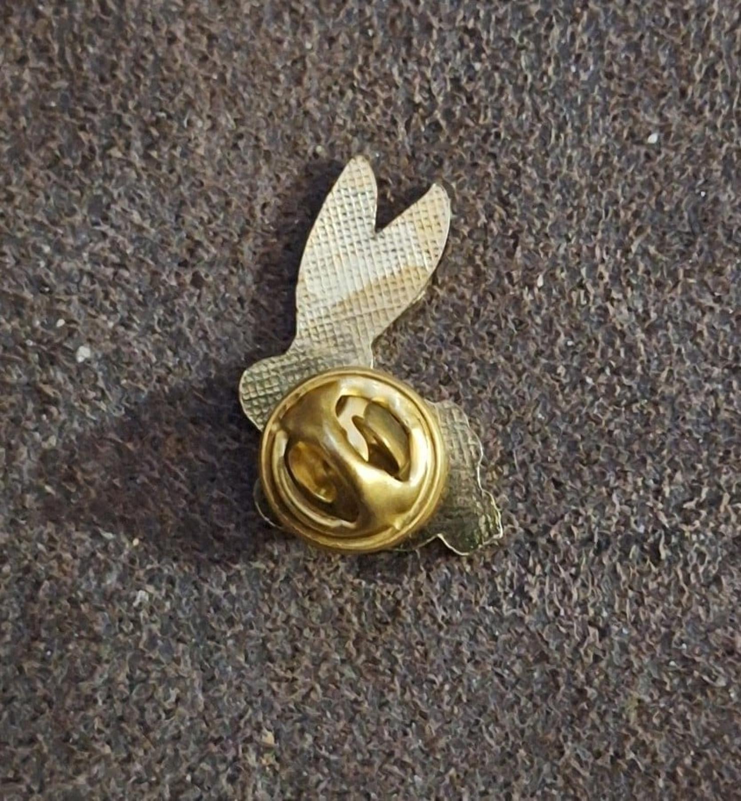 Bugs Bunny enamel pin back with butterfly clasp, gold-tone metal pin