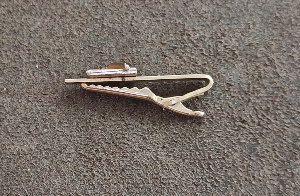 1950s/60s Classic Nautical Elegance Gold Tone Sailboat Tie Bar Clip