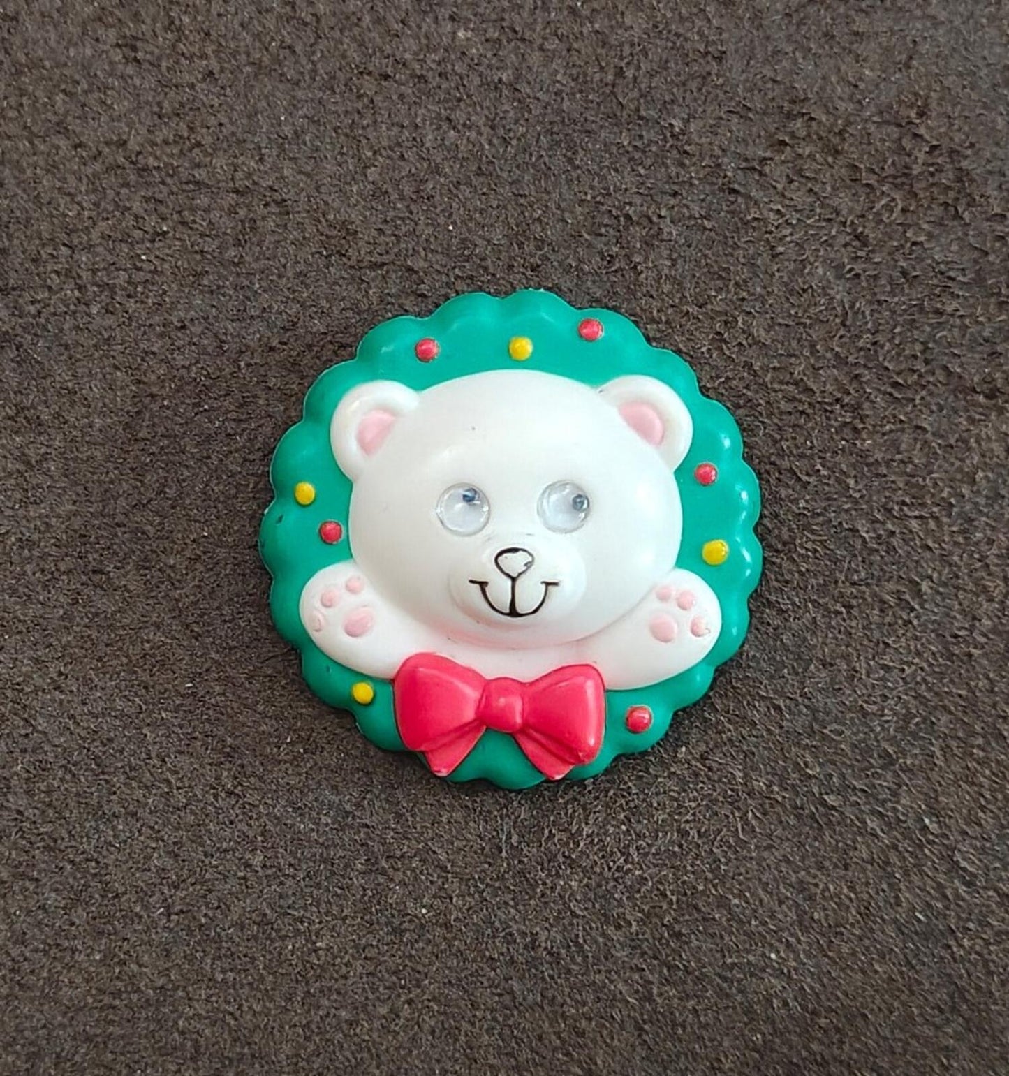 1990 Avon Holiday Cub Wreath Googly Eyes Plastic Pin
